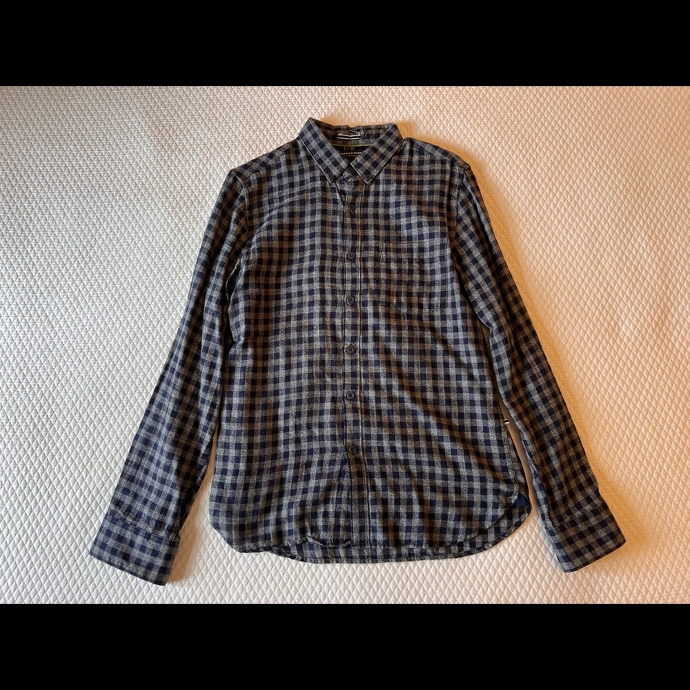 Denim & Flower Checkered Casual Button Down